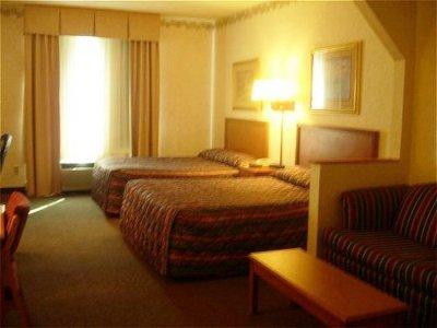 Holiday Express & By Ihg 2*